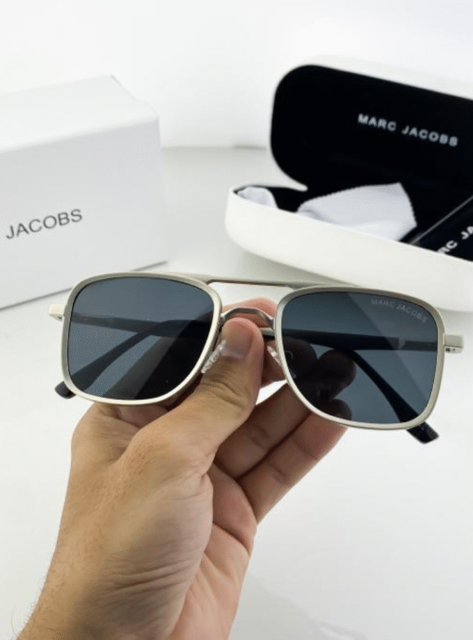 Ma*c Jacobs 519