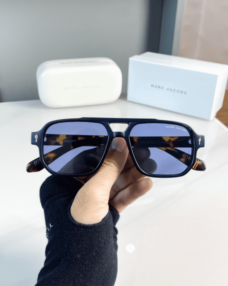 Ma*c Jacobs Tiger Blue M11-33